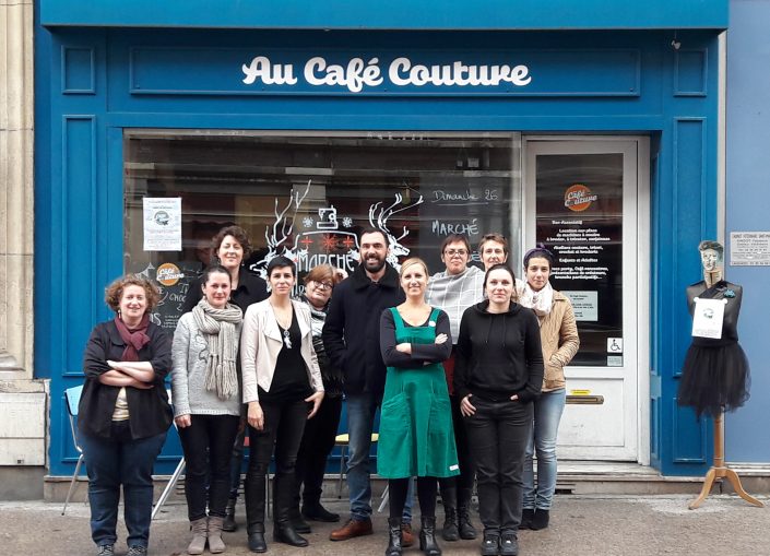 aucafecouture-rouen-groseillespoudrees-groupe aucafecouture-rouen-marche-de-noel-groseillespoudrees-groupe
